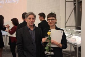 Read more about the article Rozmawiamy z Katarzyną Koperkiewicz z Koszalińskich Targów Sztuki i Dizajnu