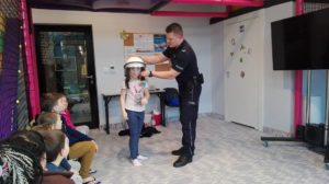 Read more about the article Policja będzie kontrolować autokary wiozące dzieci na ferie. Ty też możesz poprosić o jego sprawdzenie