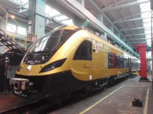 Read more about the article Zagadka złotego pociągu rozwiązana. Nietypowy skład w pierwszą podróż wyruszy do Kołobrzegu