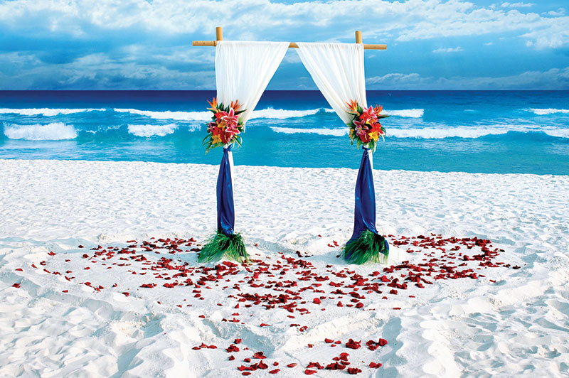 gallery img 3 - Marzysz o ślubie na plaży? To możliwe i niestety kosztowne