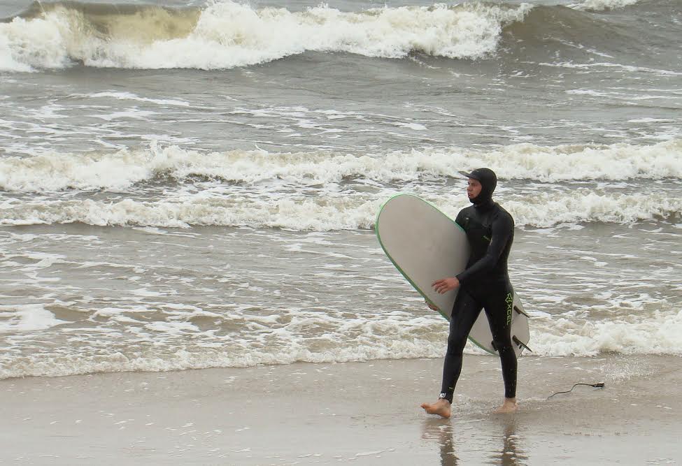 You are currently viewing Wzburzone morze sprzyjało surferom