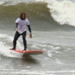 surferzy w Kołobrzeg 150x150 - Wzburzone morze sprzyjało surferom