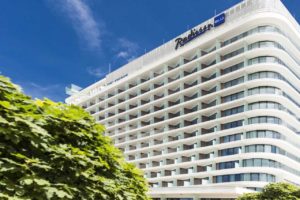 Read more about the article Rozmach Zdrojowej. Dziesiąty hotel jest najwyższy, a do tego eko