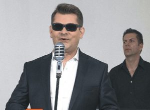 Read more about the article Czwartek, amfiteatr, koncert Zenona Martyniuka, godz. 21, bilety