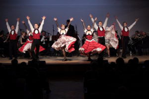 Read more about the article Sobota, amfiteatr, występ Teatru Narodowego Operetki Kijowskiej, godz. 20, koncert biletowany