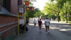 Read more about the article 45. wiat przystankowych do wymiany. Już niedługo podładujesz tu telefon i podreperujesz rower