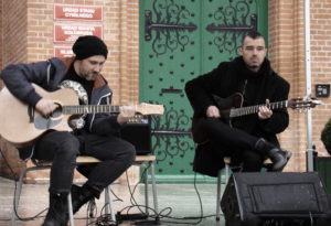 Read more about the article Zagrali dla Szlachetnej Paczki (+zdjęcia)