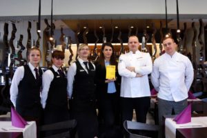 Read more about the article Cztery kołobrzeskie restauracje z czapkami Gault&Millau