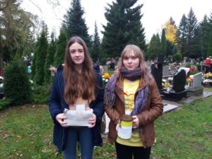 Read more about the article Coroczna kwesta 1 listopada dla kołobrzeskiego hospicjum. Wolontariusze mogą się jeszcze zgłaszać