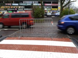 Read more about the article Niewygodna kostka kamienna znika z przejść dla pieszych