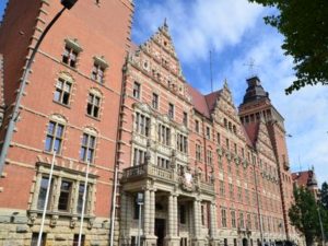 Read more about the article Odpowiedź ze Szczecina nadeszła błyskawicznie. Rzecznik wojewody pisze w sprawie kołobrzeskich nazw ulic i miejsc