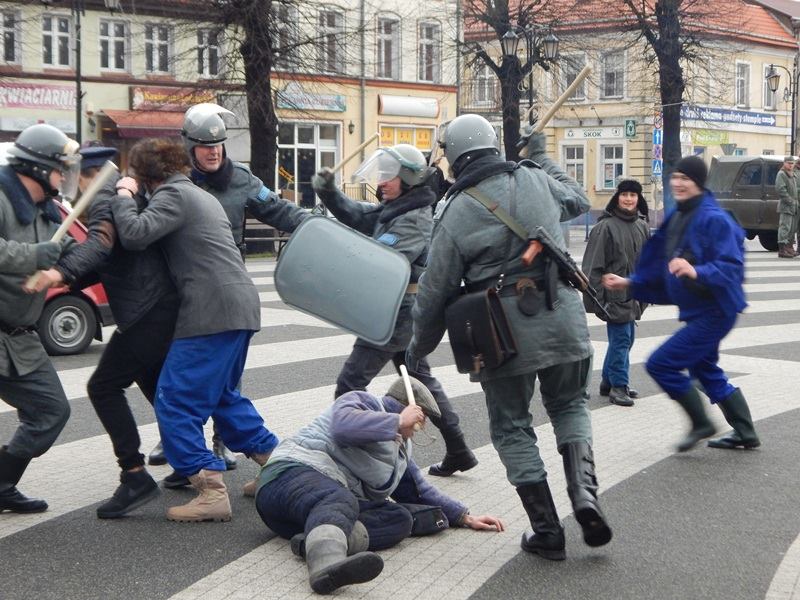 You are currently viewing W środę na Skwerze Pionierów staną koksowniki i SKOT