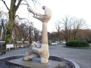 Read more about the article Białe „Macierzyństwo”, po zielonych osadach nie ma już śladu