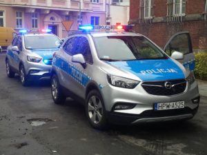 Read more about the article Nowe samochody dla Policji w Ustroniu Morskim, Gościnie i Dźwirzynie