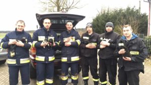 Read more about the article 10 dni intensywnych poszukiwań. W końcu udało się namierzyć szczeniaki głęboko pod ziemią, w lisiej norze