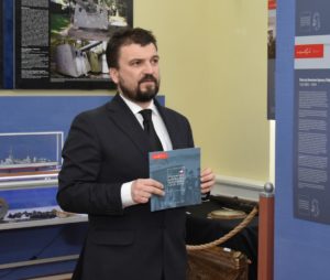 Read more about the article Na cztery dni przed „Bojem o Kołobrzeg” rozmawiamy z Aleksandrem Ostaszem dyrektorem Muzeum Oręża Polskiego