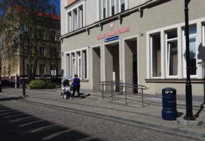 Read more about the article 365 osób będzie zarabiać więcej. To pracownicy m.in. Muzeum, „Okruszka” i szkół