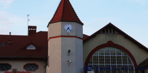 Read more about the article Zegar na dworcu PKP chodzi w końcu poprawnie. Tylko czy ktoś jeszcze zaufa jego wskazaniom?