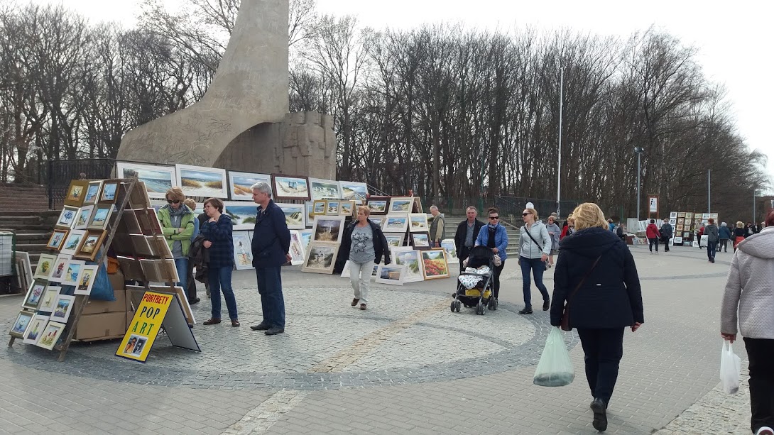 You are currently viewing Małe zainteresowanie punktami handlowymi. Nie da się dobrze zarobić na Bulwarze Szymańskiego?