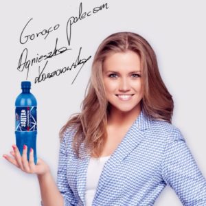 Read more about the article Woda Jantar ma nową ambasadorkę. To znana w całym kraju tancerka i aktorka