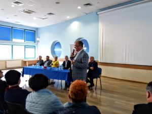 Read more about the article Bez swetra. Czarzasty: obiecałem, że jak przekroczymy w sondażach 10 procent przestanę go nosić i założę marynarkę