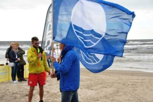 Read more about the article W tym roku kołobrzeskie kąpieliska bez Błękitnej Flagi, choć ma być lepiej i bezpieczniej