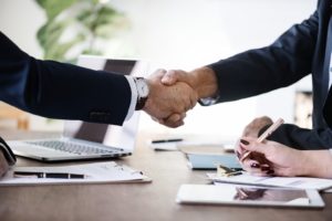 Read more about the article 23 tys. zł na start dla nowych firm. Ale pieniądze można otrzymać też na staże czy doposażenie stanowiska pracy