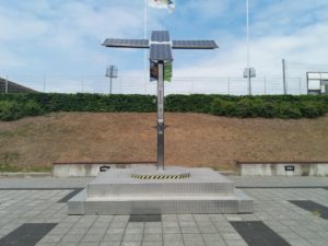 Read more about the article Wielka i co tu dużo mówić, zwyczajnie brzydka ładowarka, stoi w nowym miejscu