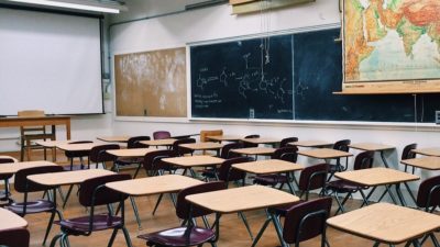 Szkoły średnie z terenu pow. kołobrzeskiego przeszły na naukę zdalną. 7 nauczycieli z potwierdzonym Covidem