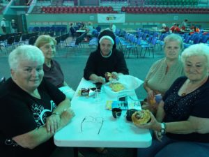 Read more about the article Ewakuowani z Podczela mieszkańcy i turyści z którymi rozmawialiśmy, nie narzekali. Chwalili organizację