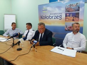 Read more about the article Prezydent podsumował wczorajszą ewakuację i zapowiedział, że wyśle pismo do premiera RP