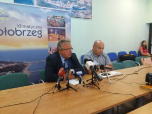 Read more about the article Odbiór śmieci się poprawia. Prezydent: chciałbym przeprosić tych wszystkich, którzy odczuli niedogodności