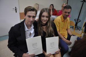 Read more about the article Nasi stypendyści. 300 zł miesięcznie za dobre wyniki w nauce