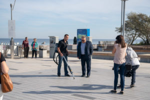 Read more about the article Przebadali płuca blisko 100 osobom i wyczyścili deptak przed molo z … 10 tysięcy gum do żucia