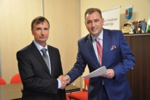 Read more about the article Jest nowy powiatowy inspektor sanitarny. Wcześniej trzykrotnie nie udało się z Włodzimierzem Wróblem