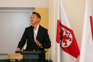 Read more about the article Marszałek Geblewicz wygrał w Sądzie Apelacyjnym i nie musi przepraszać Jacka Woźniaka