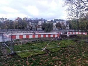 Read more about the article Instalacja „Ławicy” przerwana. Artysta wróci w poniedziałek i zacznie od nowa