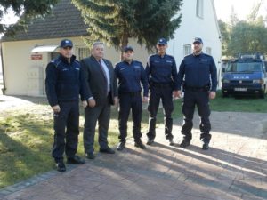 Read more about the article Remont posterunku w Dźwirzynie. Zrzuciły się na niego gmina Kołobrzeg i Komenda Wojewódzka ze Szczecina