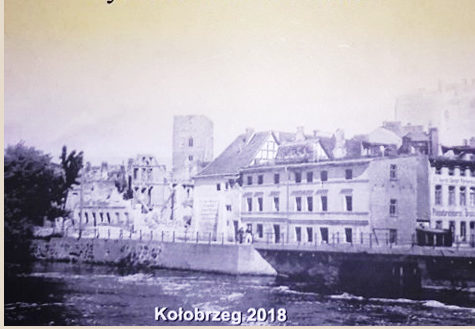 You are currently viewing Poniedziałek, Biblioteka, promocja książki Hieronima Kroczyńskiego „Powojenny Kołobrzeg 1945 – 1950”, godz. 18, wstęp wolny