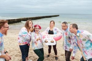 Read more about the article Wspieramy: Jeszcze tylko dziś można głosować na Kurną Chatę, a jutro koncert