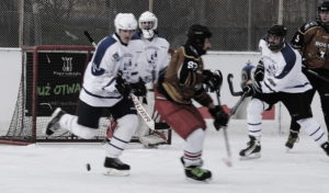 Read more about the article I Turniej Hokejowy w Kołobrzegu. Neptun Kołobrzeg za Gryfami Szczecin i przed Bobrami Nakło (zdjęcia, wideo)