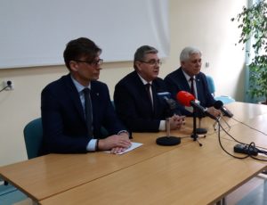 Read more about the article Echa skandalicznego zachowania byłego prezydenta. Dziś głos zabrali m.in. przewodniczący Rady Miasta i europoseł Hoc