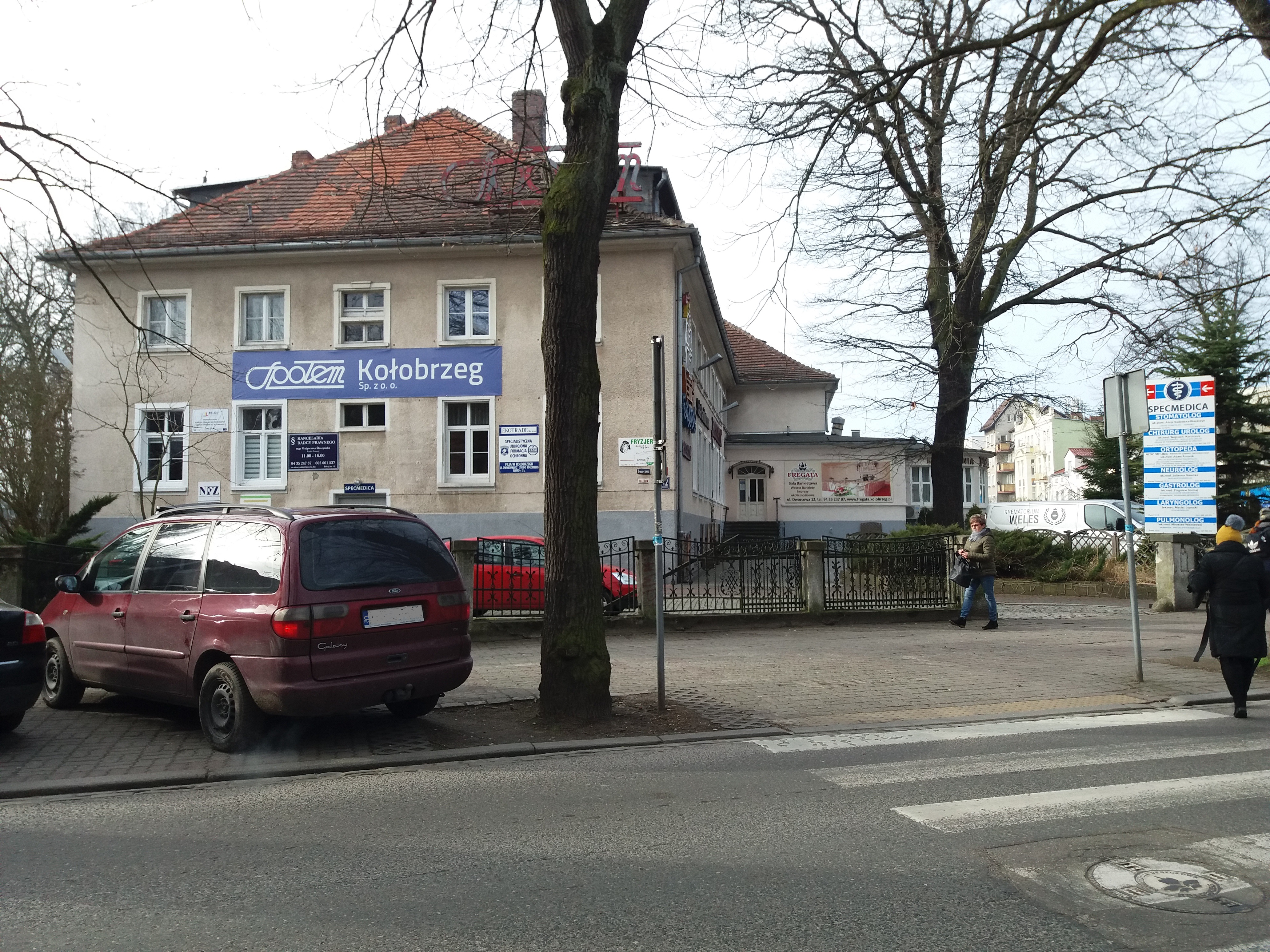 You are currently viewing W co i jak zmieni się „Fregata”? Hotel zamiast biurowca (zdjęcia)