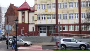 Read more about the article Dziś ruszył proces myśliwego, który miał postrzelić kobietę. Celował do dzików