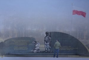 Read more about the article Kompromis w sprawie upamiętnienia zagłady Nadberezyńców. Poprzedni projekt pomnika wzbudził sporo kontrowersji