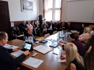 Read more about the article Kolejne spotkanie przed planowanym na 8 kwietnia protestem. Czy nauczyciele w Kołobrzegu będą mieli potrącane dniówki za protest?