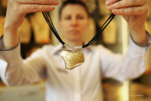 Read more about the article Nowa oferta dla młodzieży. W szkole przy ul. Piastowskiej będą uczyć zawodu złotnik-jubiler