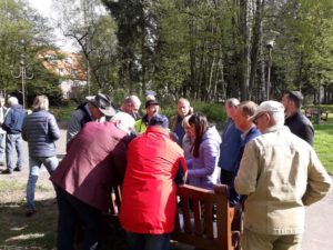 Read more about the article Firma z Biesiekierza przejęła skwer i rozpoczyna remont. Do końca sierpnia sporo się tu zmieni