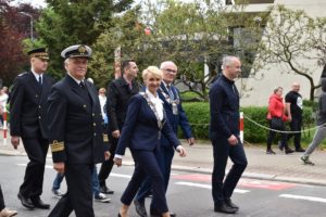 Read more about the article Dni Kołobrzegu: Przemarsz ulicami miasta, Targ Solny, koncert i urodzinowy tort (zdjęcia)