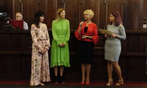 Read more about the article Konkurs „Zaprojektuj swoją przyszłość” rozstrzygnięty. Można już kupić sukienkę uszytą według projektu, który zwyciężył